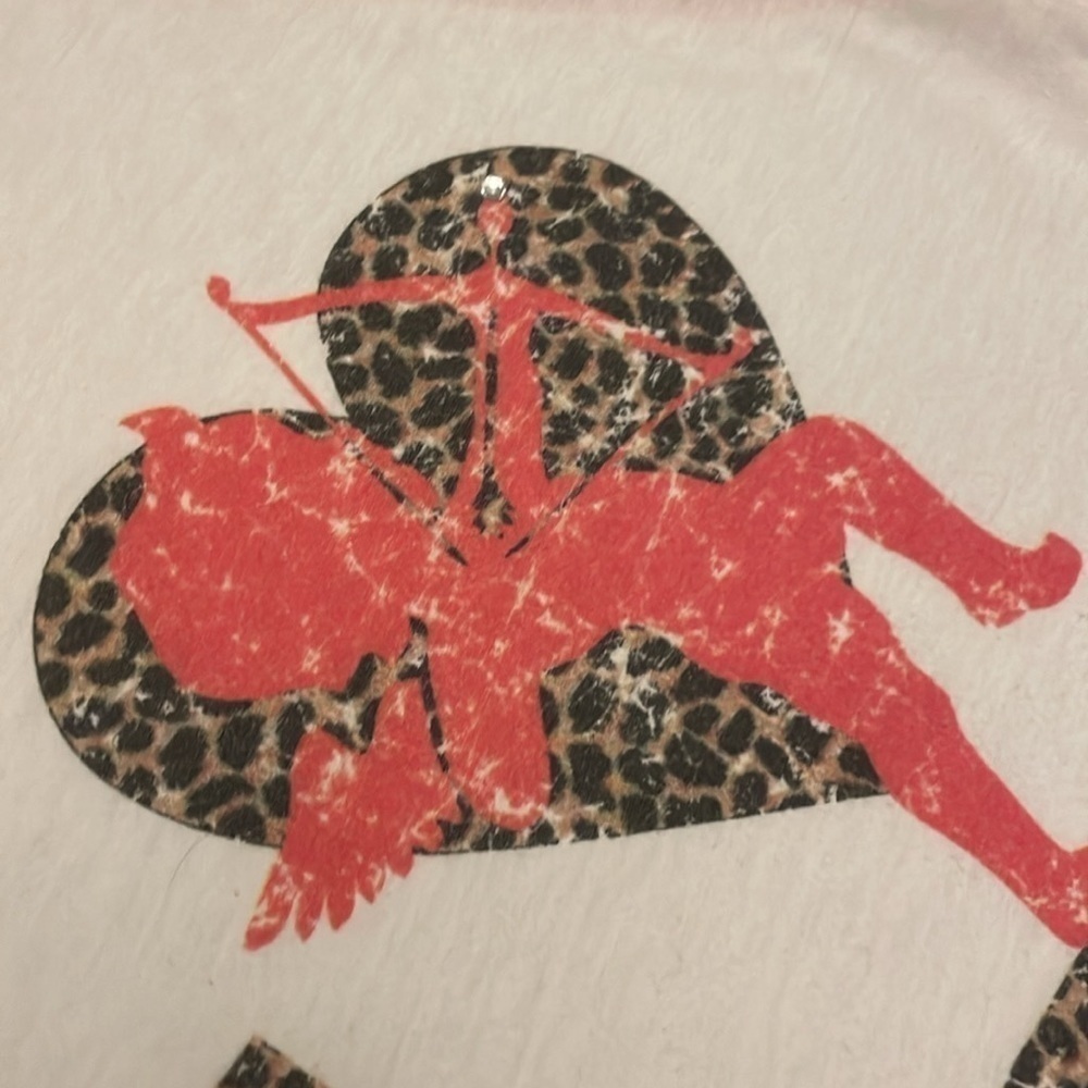 Valentine’s LOVE Shirt ❤️ - Picture 5 of 11